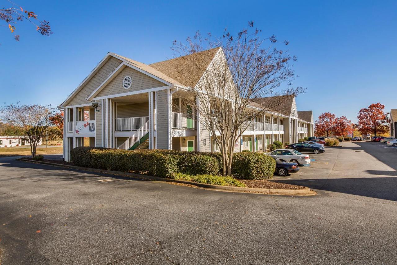 Hometowne Studios By Red Roof Spartanburg - Asheville Highway Southern Shops Extérieur photo